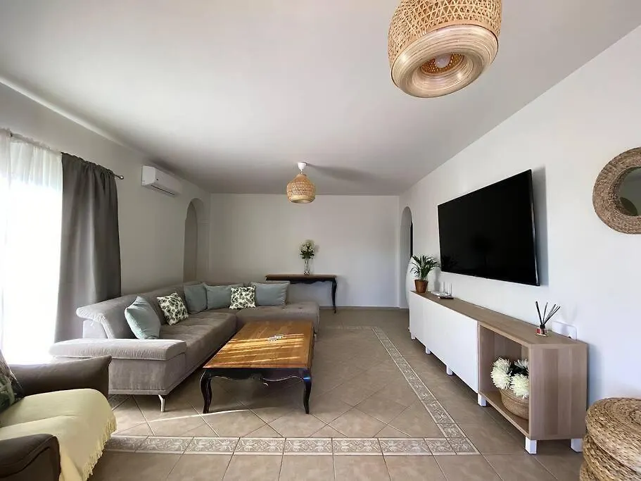Comfortable Family House With Pool And Jacuzzi Costa De Antigua 0*,
